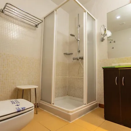 Hostal - Bungalows Camping Caceres Caceres