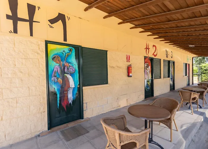 - Aldeamento Turístico 2*